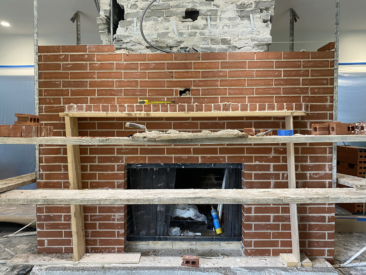 Brick mantel 03